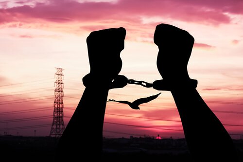 persona atada a su relación