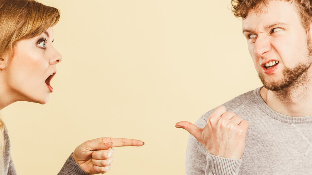 pareja que ha expresado mal lo que siente