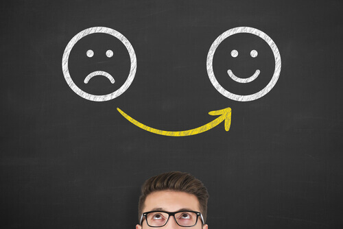 hombre con diferentes emociones