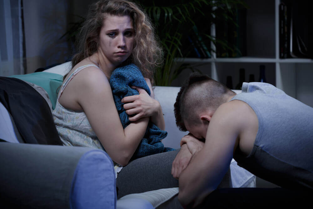 Pareja rota sin amor