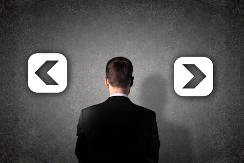 Man die zijn vertegenwoordigende niet-lineaire innovatie kiest