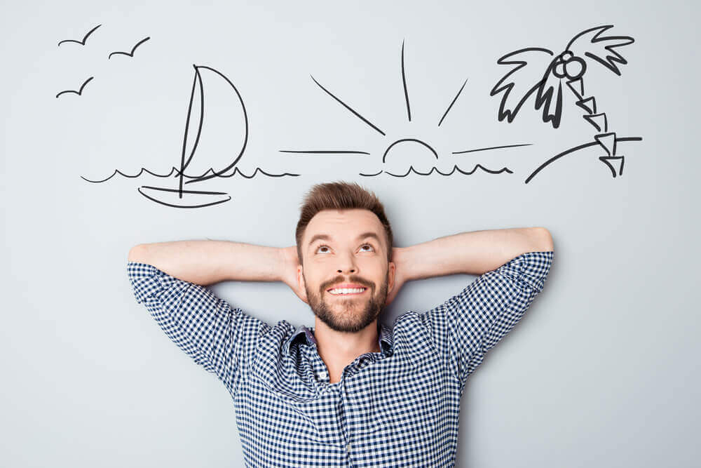 Hombre preguntándose cómo controlar nuestros sueños