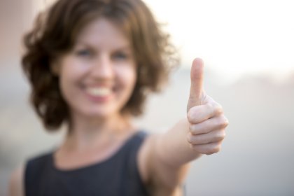 Mujer con autoconfianza