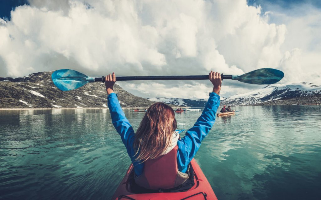 Mujer viviendo experiencias