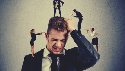 Chico acosado por sus compañeros