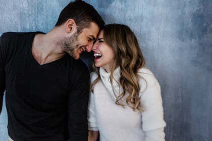 Cómo utilizar la risa y el buen humor para mejorar tu relación de pareja
