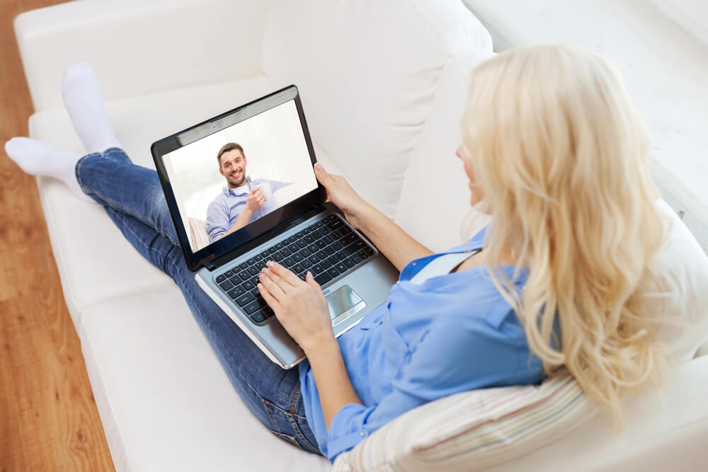 comunicación con la pareja a pesar de la distancia