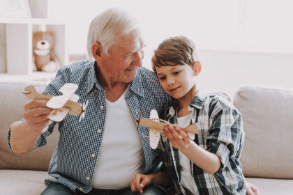 Los abuelos, esos amigos entrañables