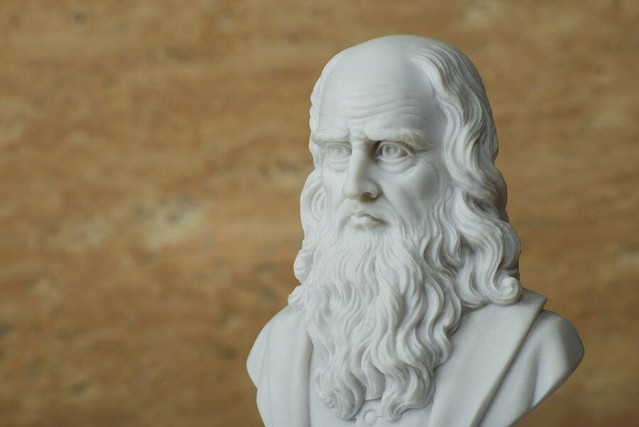 Estatua de Leonardo Da Vinci