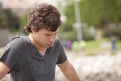 Adolescentitis, un "mal" que afecta a millones de adolescentes en el mundo