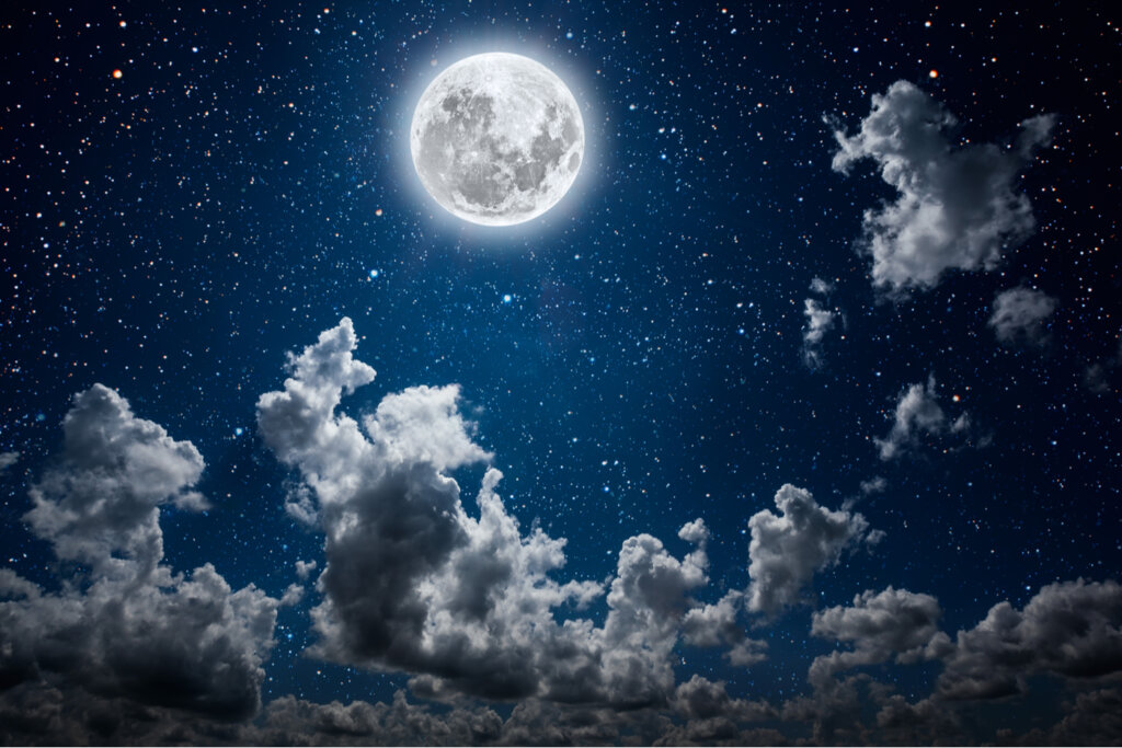 luna cielo estrellas