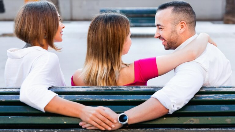 ¿Se puede amar a dos personas a la vez?