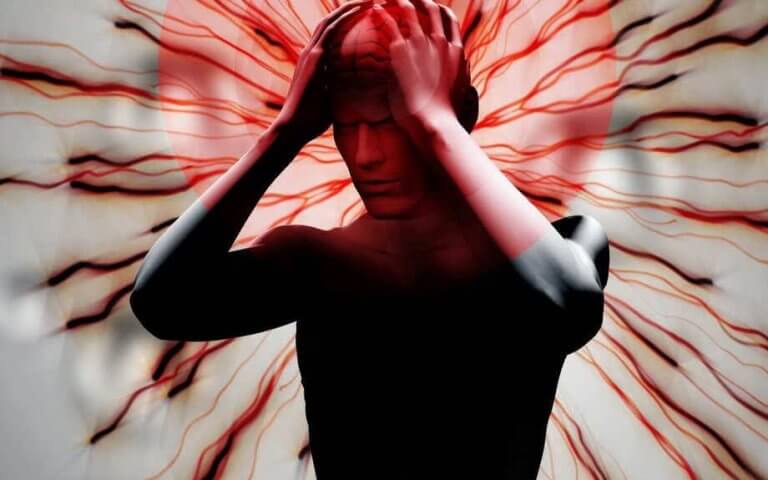 Hombre con dolor por fibromialgia debido a los Nociceptores