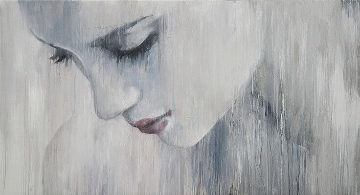 Femmes montrant une tristesse sans explication