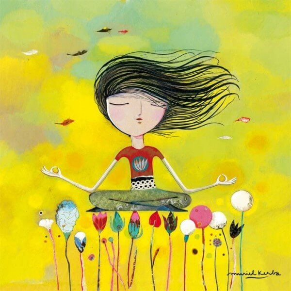 Niña haciendo meditación