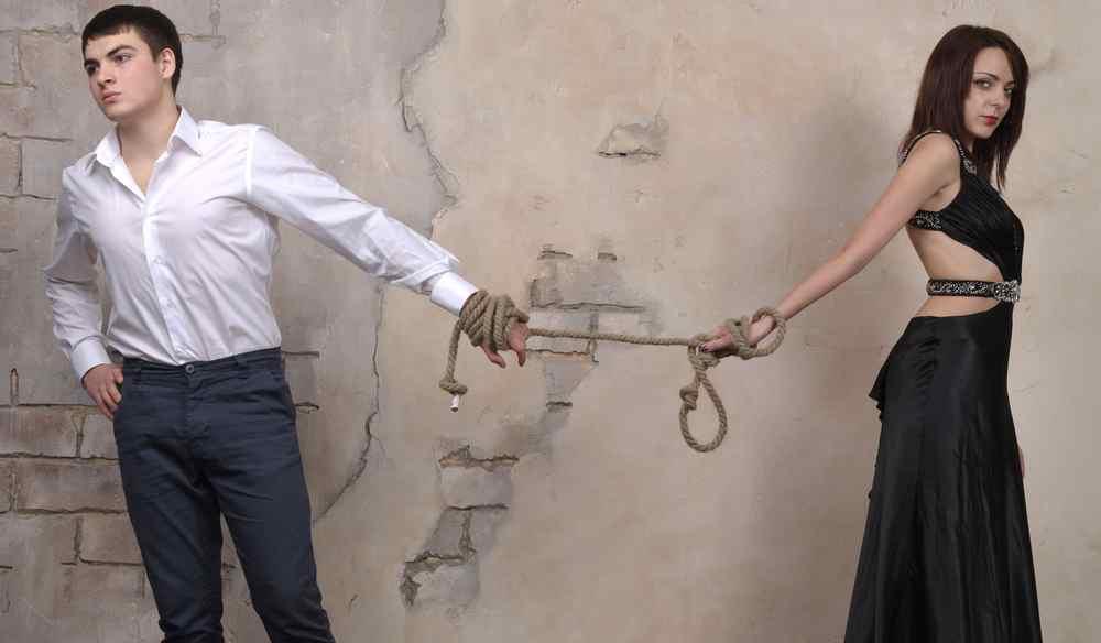 Pareja dependiente que no trabaja en el amor verdadero