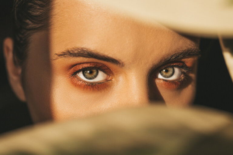¿Qué transmite nuestro color de ojos?