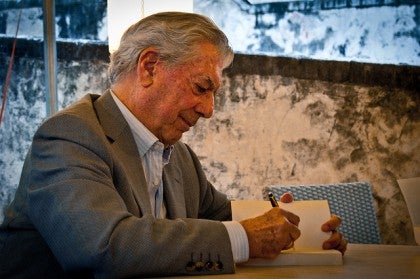 Los 10 libros imprescindibles para Vargas Llosa
