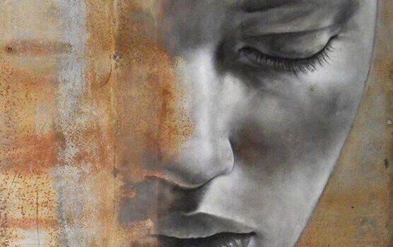 rostro femenino simbolizando el presente