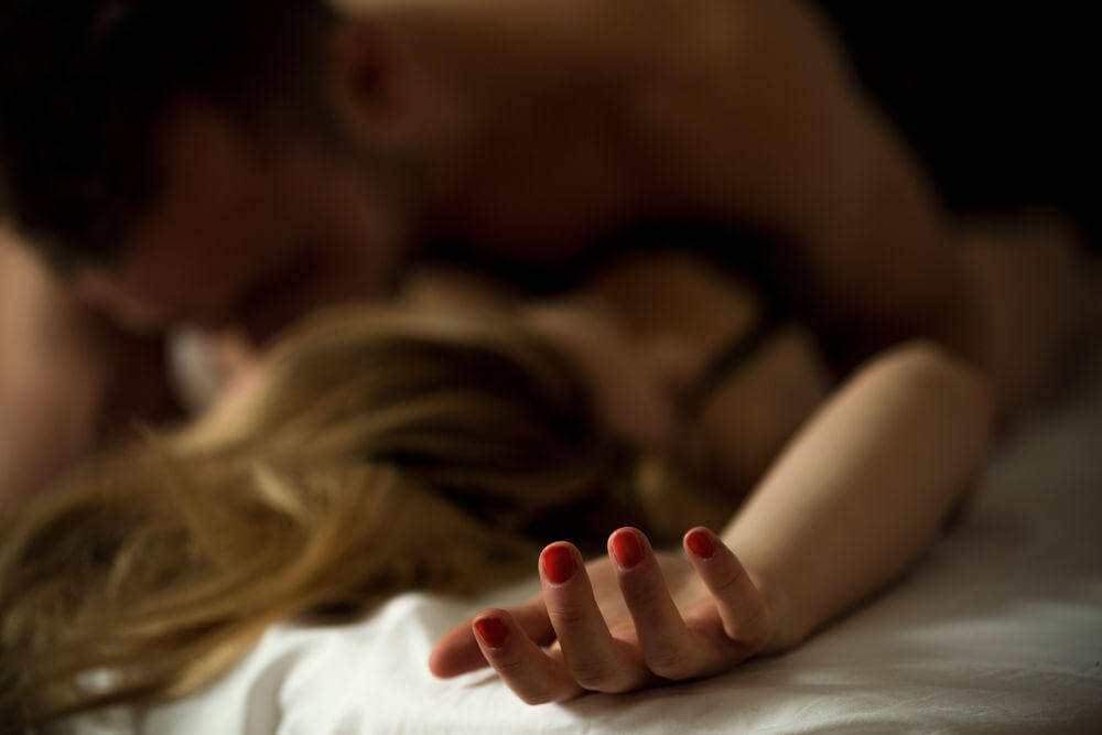 Couple ayant des relations sexuelles