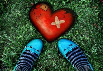 Es tan corto el amor y tan largo el olvido…