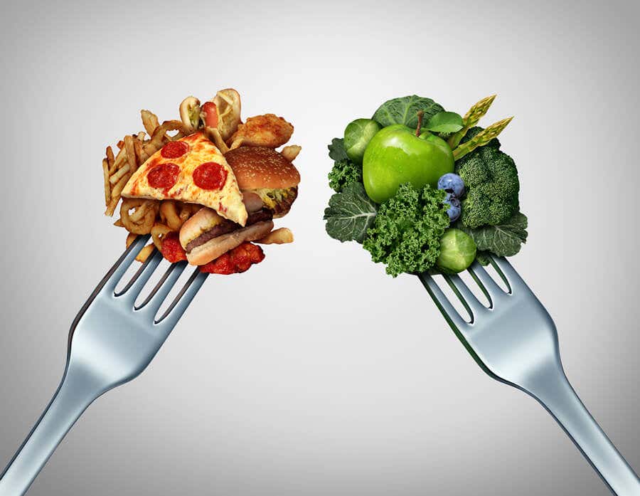 Elegir comida basura o comida sana