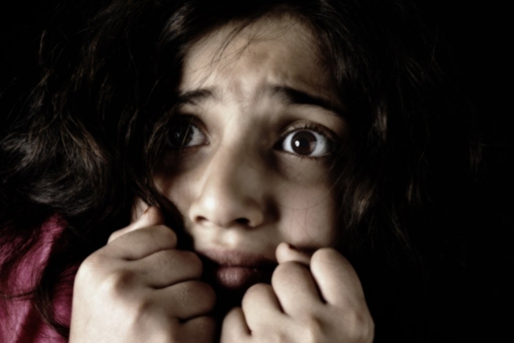 Niña con miedo