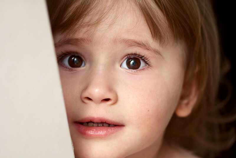 Niña vacilante