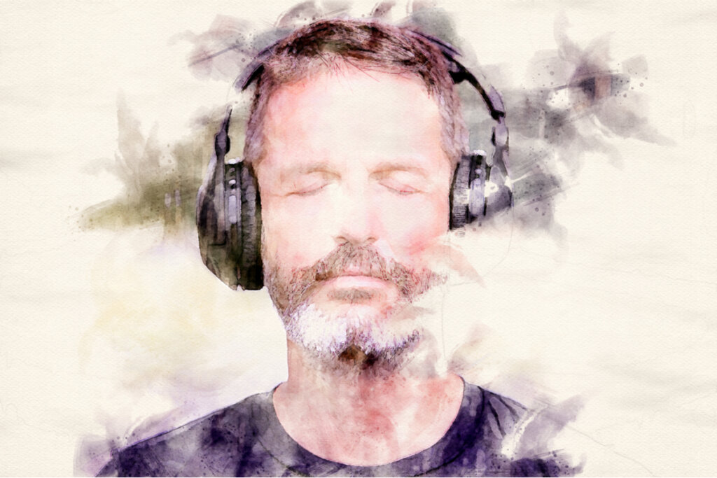 Hombre escuchando música