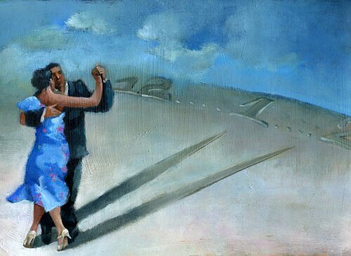 Pareja bailando al aire libre sintiendo su amor