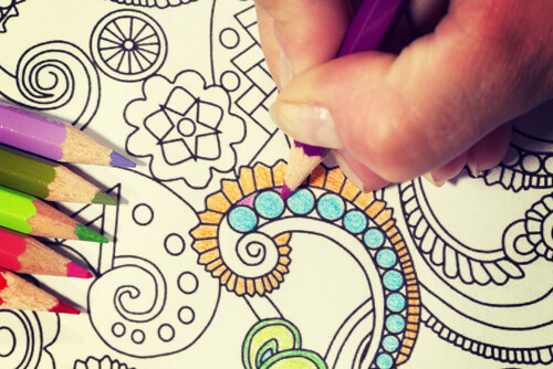 Coloreando mandala