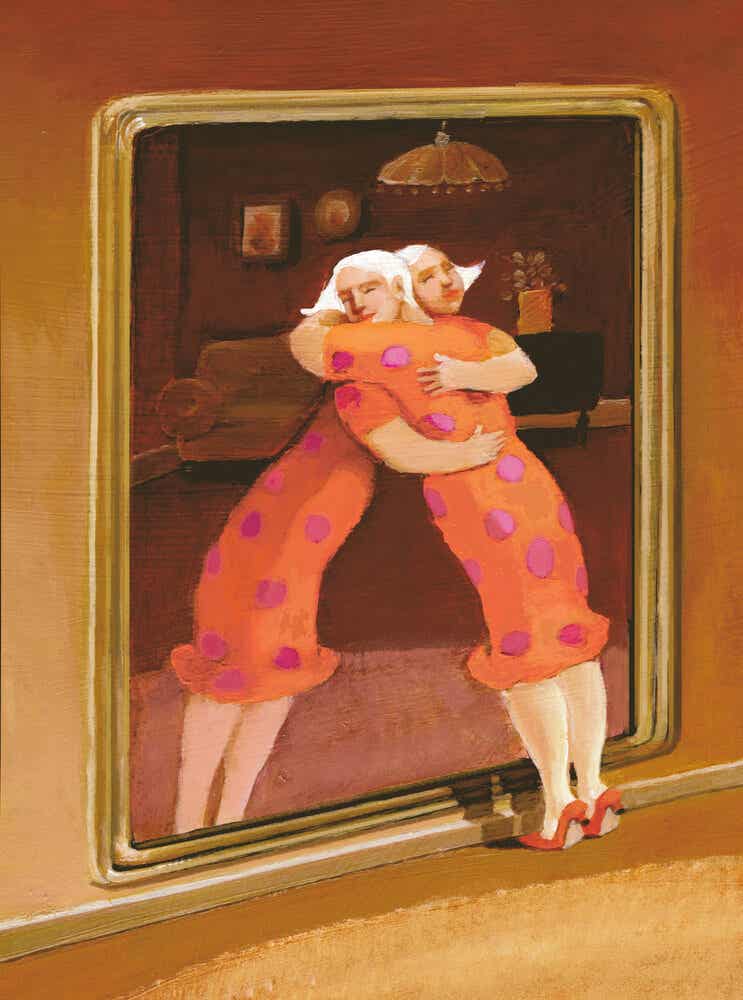 Mujer abrazándose con su imagen del espejo