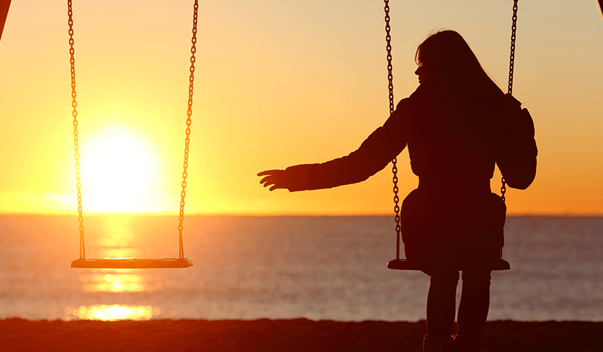 Mujer esperando por alguien