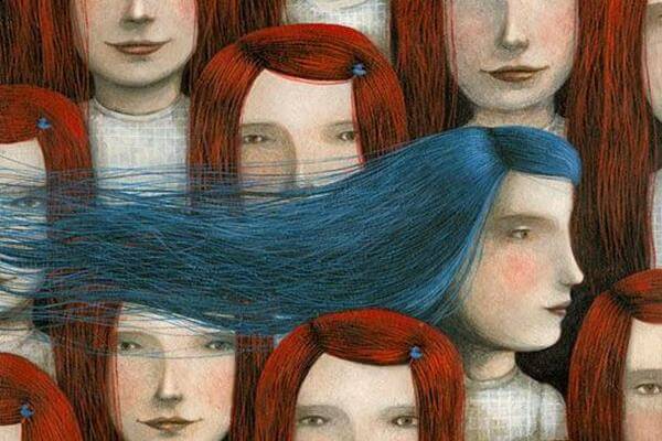 rostro duplicado mujer