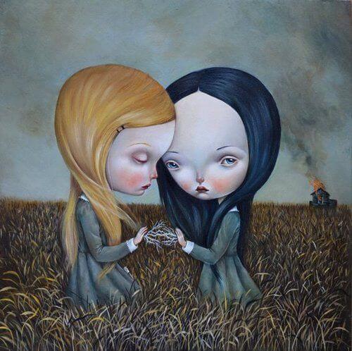Hermanas tristes y solas en el campo