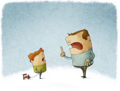 Padre criticando al hijo