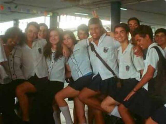 Chicos con falda