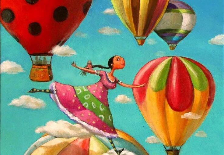 mujer con globos actitud positiva
