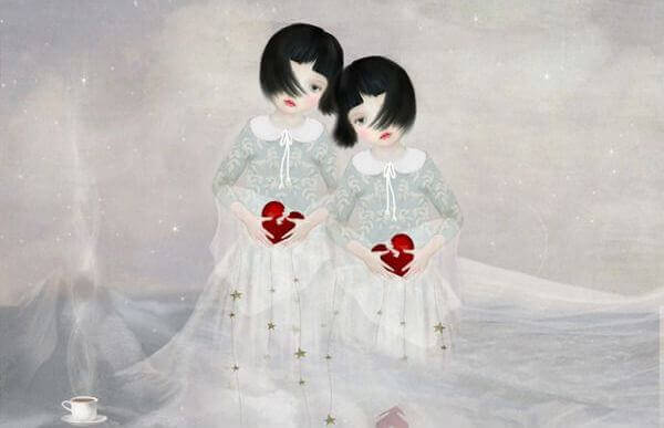 Niñas con corazones en la mano que no se pueden ignorar