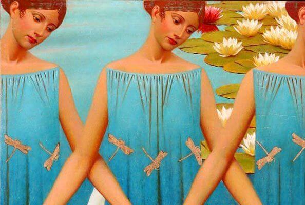 Mujeres dándose la mano