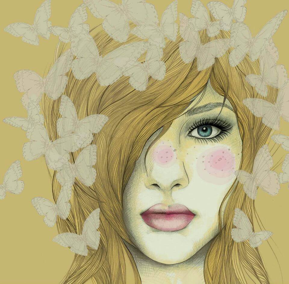 Mujer rubia con mariposas