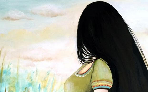 Mujer mirando hacia otro lado