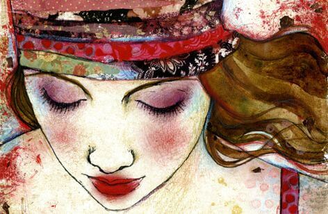 mujer sonriendo simbolizando la empatia