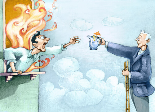 Hombre ofreciendo una taza de té a otro mientas hay un incencio