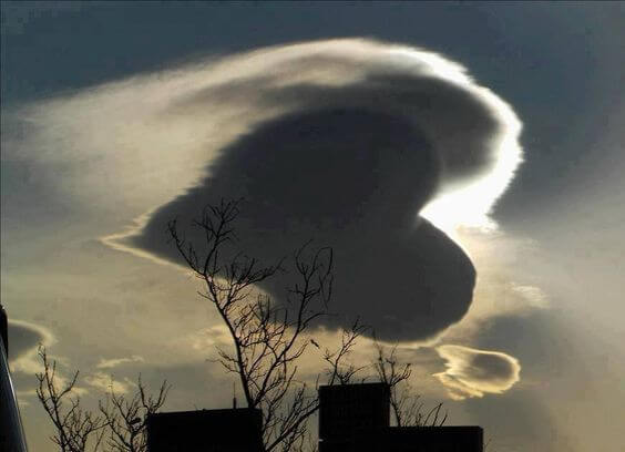 nube en forma de corazon