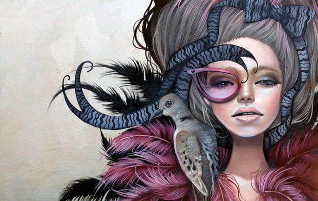 mujer estrambótica representando el ser la oveja negra