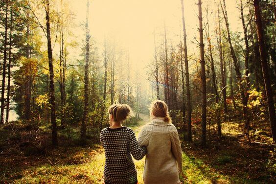 chicas-paseando