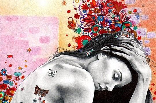 mujer con mariposas en la espalda