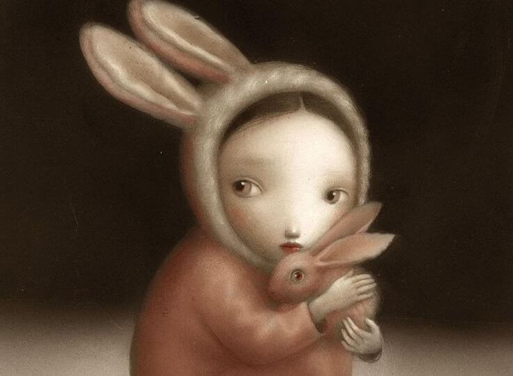 niña con disfraz de conejo