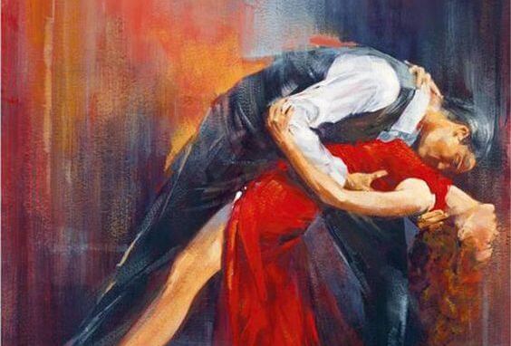 pareja disfrutando del acto de bailar